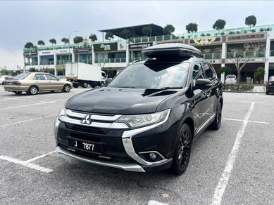 Mitsubishi Outlander 2.0 AWD in Batu Pahat, JHR