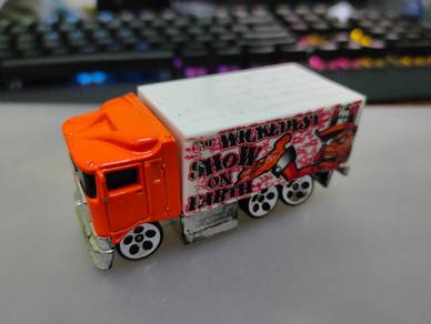 Hotwheels Hiway Hauler from 5 pack Speed Circus