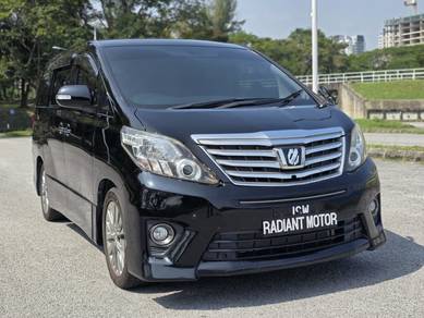 Toyota Alphard 240G in Sungai Besi, KUL