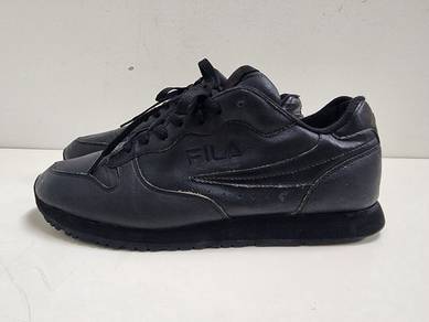 [9UK] Leather Fila Triple Black Sneakers