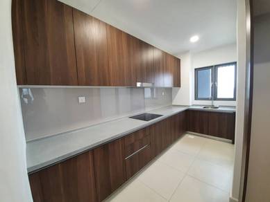 Condominium For Rent in LakeFront Residence