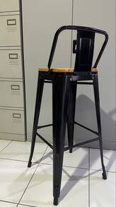 Bar stool