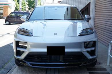 Porsche Macan Turbo TURBO in Petaling Jaya, SGR