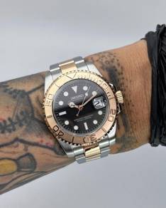 Custom Seiko Mod 40mm 2-Tone Black Dial SilverGold