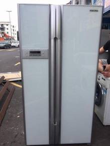 Hitachi Peti Sejuk Side by side door Refrigerator