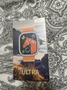 Q900 Ultra Smart Watch.