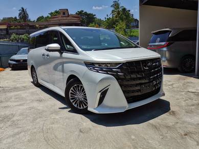 Toyota Alphard EXECUTIVE LOUNGE HYBRID in Old Klang Road, KUL