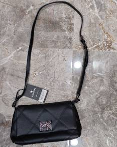 Black sling bag