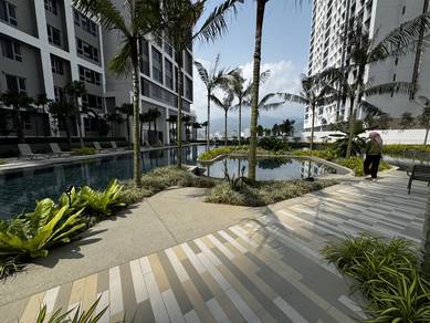 Service Residence For Sale in The Meg by E&O