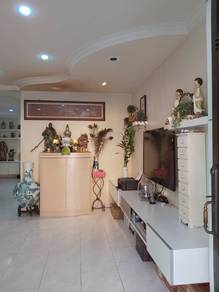 2.5-storey Terraced House For Sale in Pulau Tikus,PNG