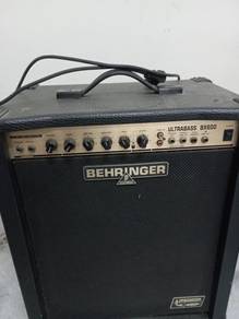 Behringer BX600 Bass guitar amplifier for sale