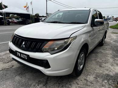 2015 Mitsubishi Triton QUEST