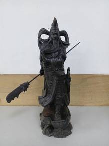 Guan Yu Warrior Sculpture · 14.5" / 37cm