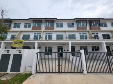3-storey Terraced House For Sale in Rawang,SGR