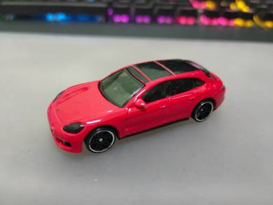 Hotwheels Porsche Panamera Turbo S E-Hybrid Sport