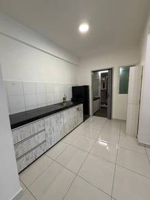 Condominium For Rent in Fairview Residence