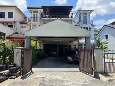 2.5-storey Terraced House For Sale in Ampang,SGR