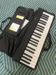 UK Bluetooth 88 keys Traveler electronic keyboard