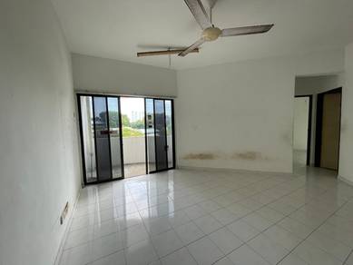 Apartment For Sale in Aramas