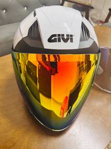 Helmet Givi