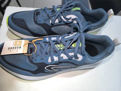Decathlon men's running shoes