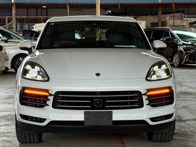 2022 Porsche Cayenne STANDARD