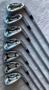 TaylorMade R7 golf clubs set