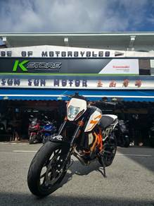 KTM 690 Duke R