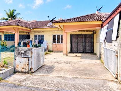 1-storey Terraced House For Sale in Banting,SGR