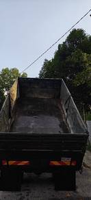 lori Daihatsu 3tan tipper 