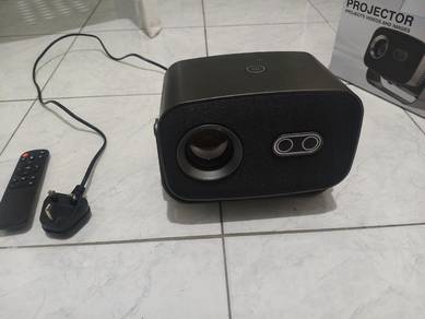 Projektor untuk dijual baru guna sebulan
