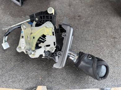 No 13-10-17 Honda Crossroad RT3 Gear Selector