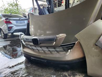 Honda cr-v bonnet and bumper