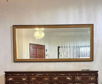 large da Vinci mirror