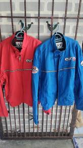 jaket elf untuk di lepaskan