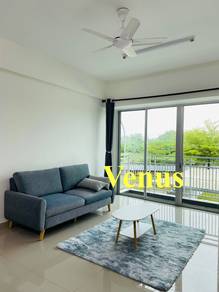 Condominium For Rent in Royale Infinity