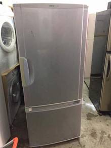 National 2 doors fridge Peti Sejuk Ais cold
