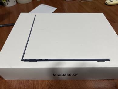 MacBook Air M2 13 inch