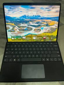 Microsoft Surface Pro 8 with Detachable Keyboard