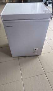 Peti Sejuk Beku HOMEFUN Brand 138L