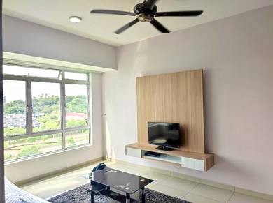 Condominium For Rent in Fairway Suites