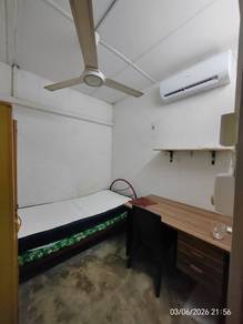 Room in Klang, SGR