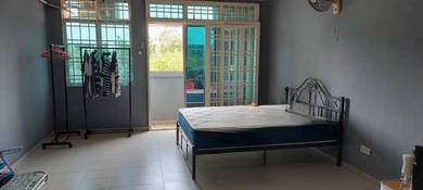 Apartment For Sale in Lake View Suites