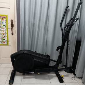 Domyos 520 Self-Powered Elliptical