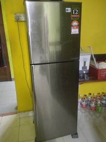 Peti sejuk, mesin basuh, urgent