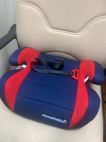 Child carseat booster