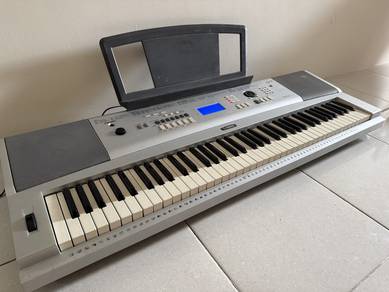 Yamaha Keyboard DGX230