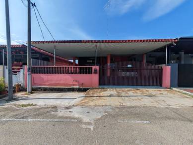 Semi-Detached House For Sale in Tangkak,JHR