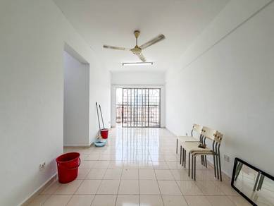 Apartment For Sale in Pangsapuri Cemara (Seri Kembangan)