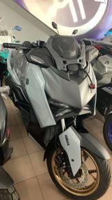 Yamaha XMAX